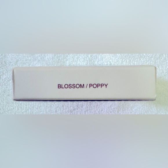 Vintage by Jessica Liebeskind Blossom/Poppy BLUSH & BRIGHTEN FACE PALETTE 13.2g - Picture 5 of 5